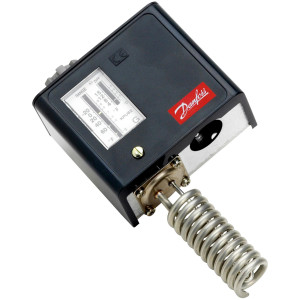 Danfoss 060L5206 KPU62 Refrigeration Thermostat, Range -20 to 60 F, SPDT, Automatic Reset, Room Sensor