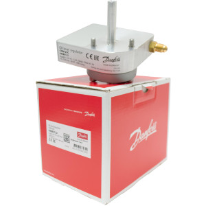 Danfoss 040B0122 Regulador de nivel de Aceite COM 20C, Incluye bobina 230V, Presion Maxima de Trabajo 870 psi