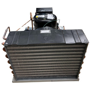 Tecumseh AKA9463ZNADG 3/4+ HP Unidad Consensadora, Media/Temp, R-404a, 208-230 V,1 Ph, 60 Hz