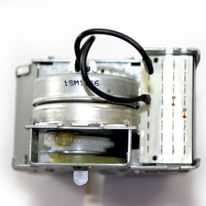 Whirlpool 3946433 Genuine OEM Timer. Fits: 3347175 3351737 3357322 387386