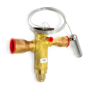 Danfoss 067N2032 15TR Thermostatic expansion valve, TGE, R22,R407C, 7/8x1-1/8 in Solder, ODF, 1/4 in Externally equalized, Bi-flow, -15 to 50 F, replaces 067N2012